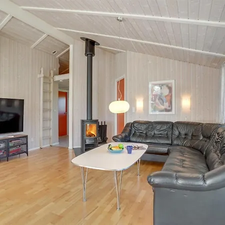 Karoliina - 900m From The Sea By Interhome Feriehus *