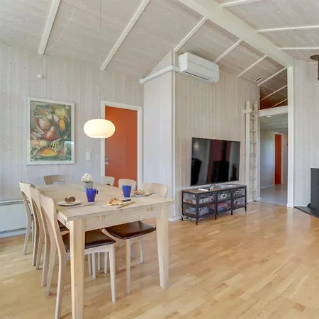 Feriehus Karoliina - 900m From The Sea By Interhome Bøtø By
