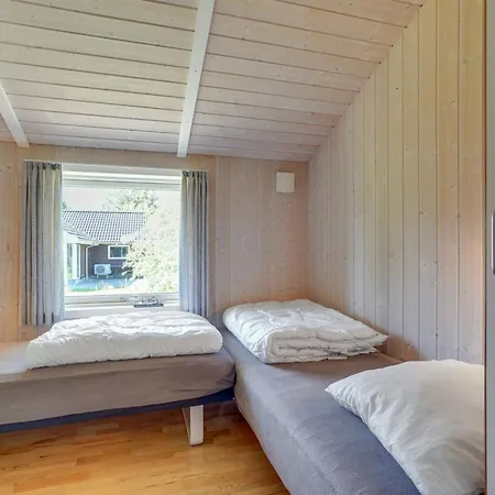 Karoliina - 900m From The Sea By Interhome Feriehus Bøtø By